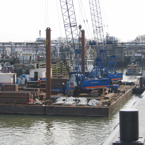 Koppelpontons barge pier div 004.jpg