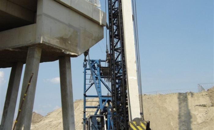 Betonpalen W958 Heien betonpalen viaduct Langeweg_website groot.jpg