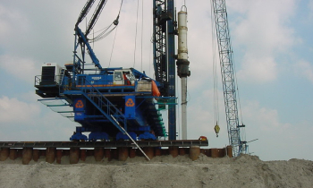 IHC SC110 betonpalen omz 10-011.JPG