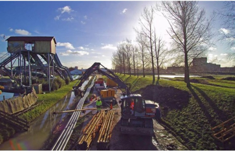 15-044 foto youtube.jpg